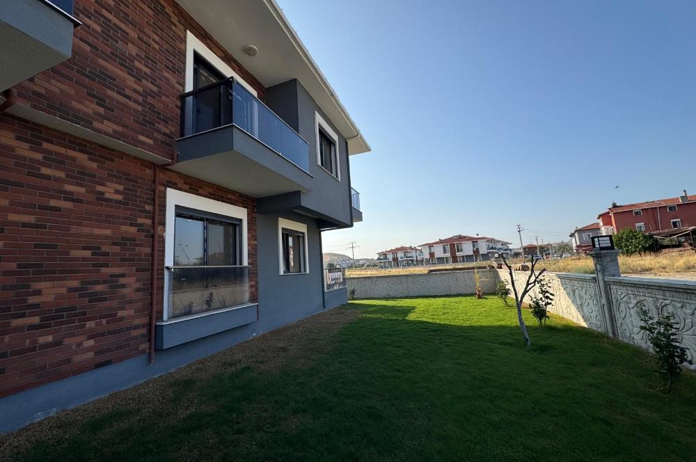 Foça Bağarası'nda Site İçerisinde Bahçe Katı Sıfır 2+1 Daire