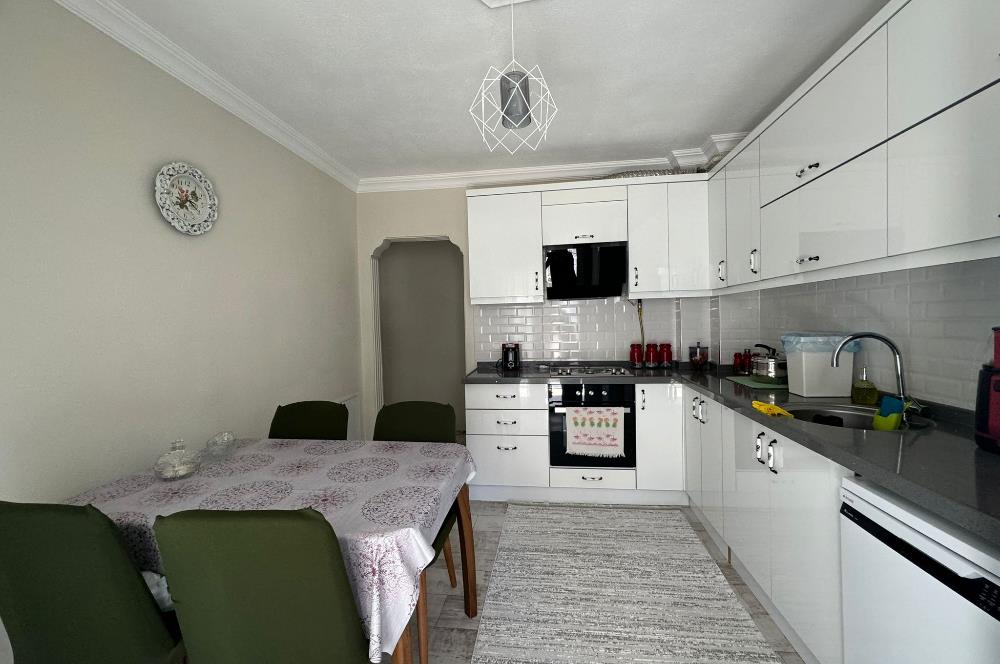 Bornova Pınarbaşı'nda Arakat Satılık 3+1 daire