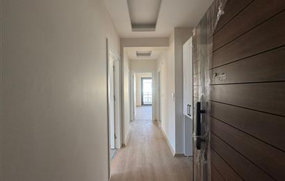 Foça Bağarası'nda Site İçerisinde Satılık Sıfır 2+1 Daire 