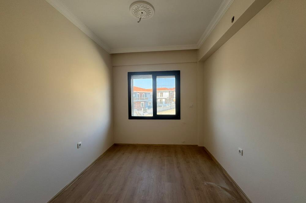 Foça Bağarası'nda Site İçerisinde Satılık Sıfır 2+1 Daire 