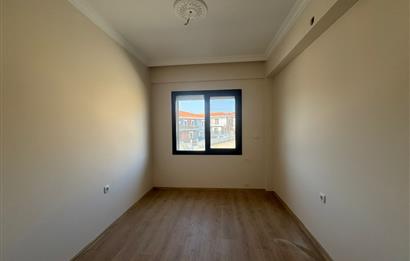 Foça Bağarası'nda Site İçerisinde Satılık Sıfır 2+1 Daire 