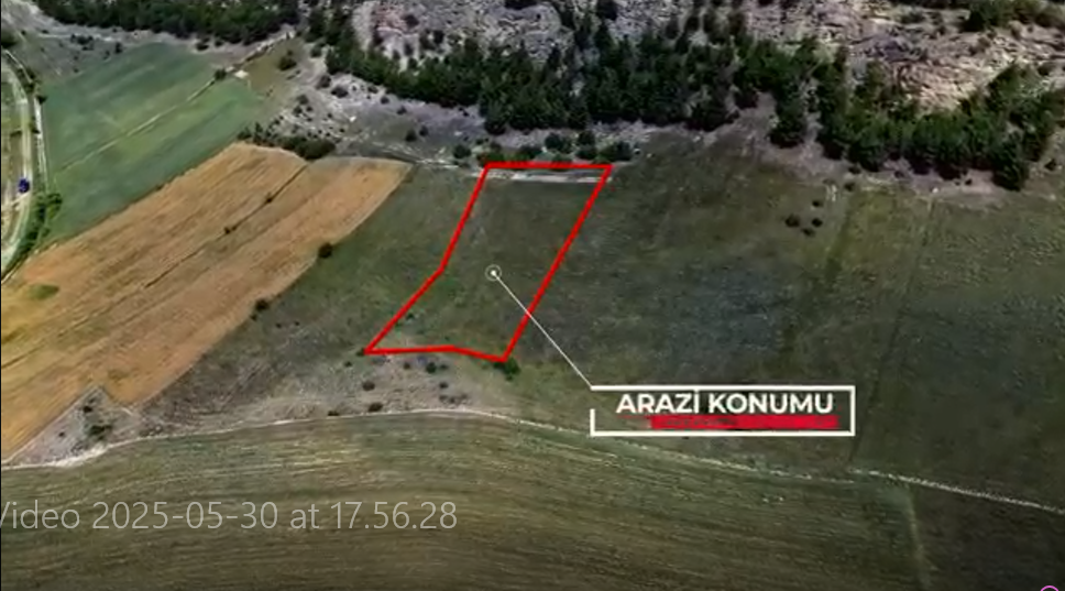 SİNOP BOYABAT YOLUNA ÇOK YAKIN 2092 M2 TARLA SATILIKTIR.
