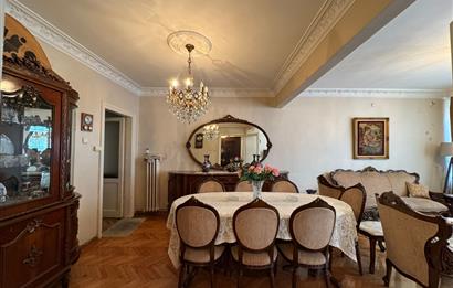 BOZKURT CADDESİNDE 2+1 SATILIK DAİRE