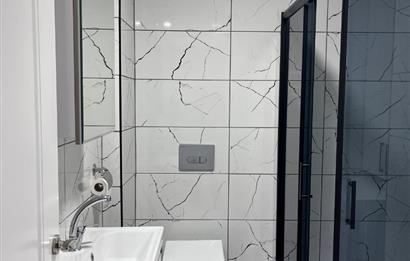 ADLİYE,AVM VE ŞEHİR HASTANESİ YAKINI EŞYALI SATILIK 2+0 DAİRE