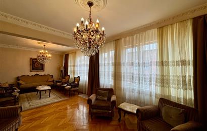 BOZKURT CADDESİNDE 2+1 SATILIK DAİRE