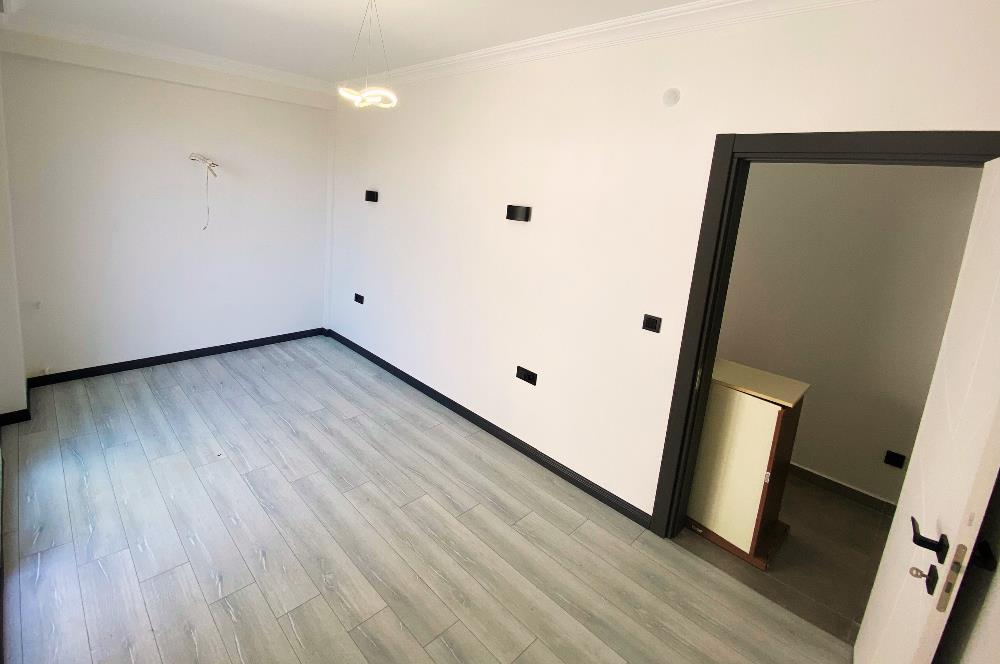  Didim Hisar Mahallesinde, Fener Caddesinin yanı başında, SATILIK Bahçe Katı 2+1, Ayrı Mutfak, Sıfır Daire