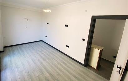  Didim Hisar Mahallesinde, Fener Caddesinin yanı başında, SATILIK Bahçe Katı 2+1, Ayrı Mutfak, Sıfır Daire