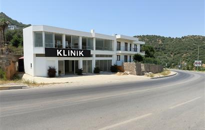 Bodrum Ortakent Yahşi’de Kiralık Anayol Yol Üzerinde Geniş Vitrinli Tabela Değeri Yüksek Ticari Bina | Showr