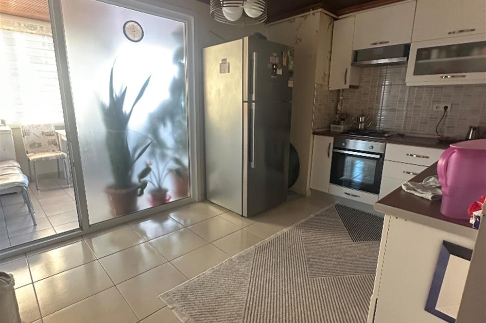 ZÜMRÜTEVLERDE KOMPLE SATILIK BİNA