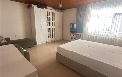 ZÜMRÜTEVLERDE KOMPLE SATILIK BİNA