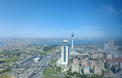 Burç istanbul İş merkezinde 32 katta 910m2 şerefiyeli kat.