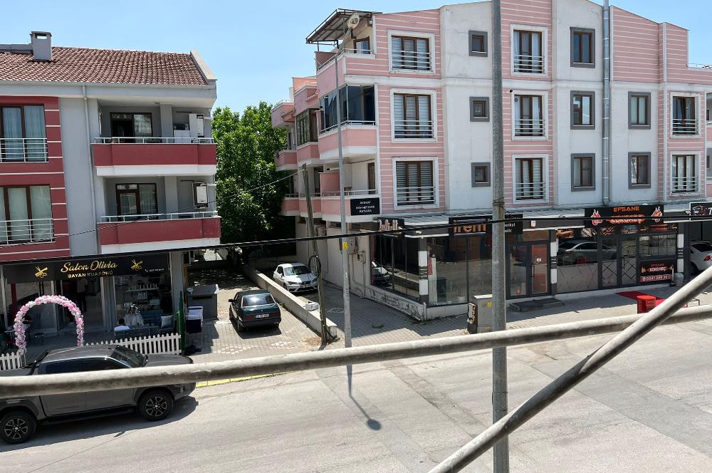 C21 BAL'dan ÖĞRETMEN EVİ KARŞISINDA 1+1 DAİRELER