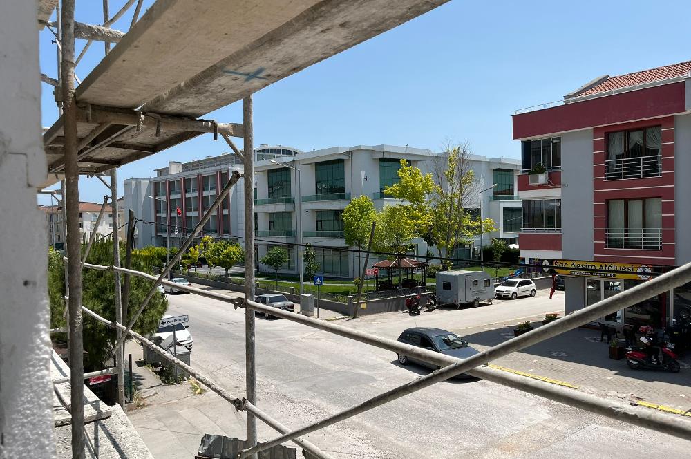 C21 BAL'dan ÖĞRETMEN EVİ KARŞISINDA 1+1 DAİRELER