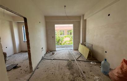 C21 BAL'dan ÖĞRETMEN EVİ KARŞISINDA 1+1 DAİRELER