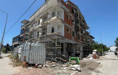 C21 BAL'dan ÖĞRETMEN EVİ KARŞISINDA 1+1 DAİRELER