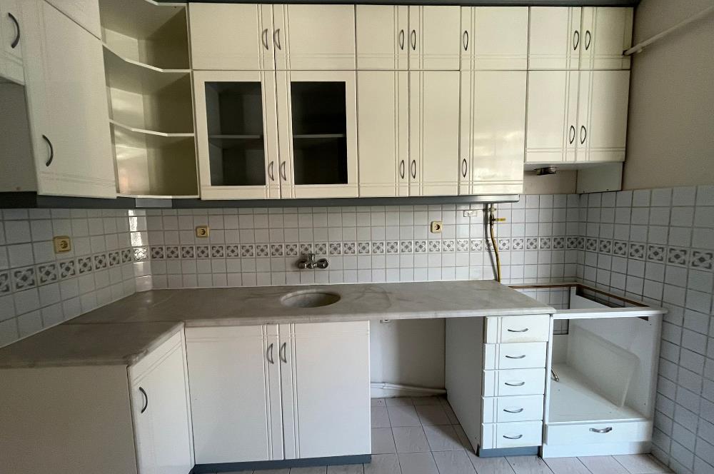 C21 BAL'dan ATATÜRK MAH. DEVLET HASTANESİ VE DSİ YAKINI 2+1 DAİRE