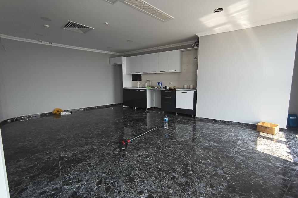 Burç istanbul İş merkezinde 32 katta 387m2 şerefiyeli ofis.