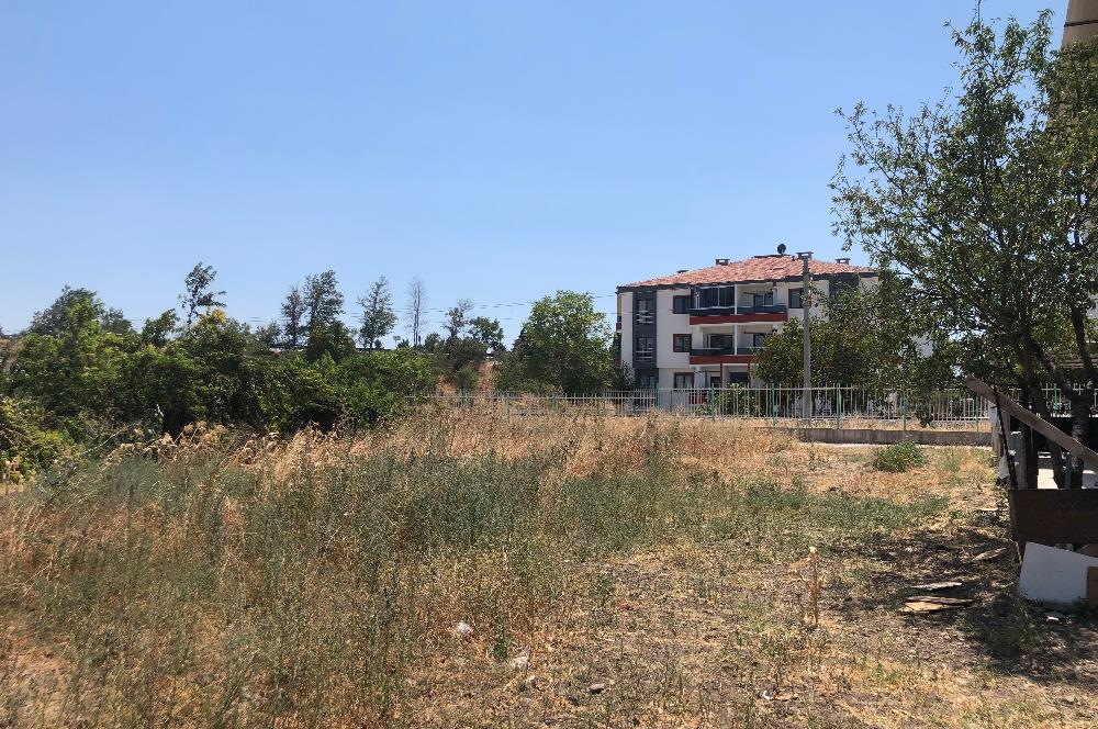 C21 LOCA'DAN GÜMÜŞÇEŞME'DE TCDD CAD. 3 KAT İMARLI ARSA