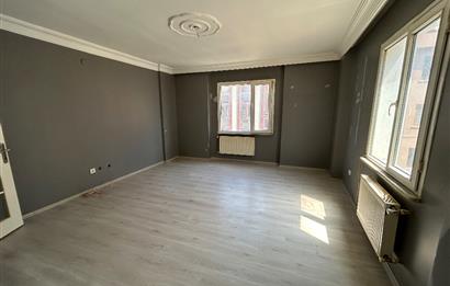 Ümraniye Atatürk Mh. 3+1 Balkonlu 100m2 Satılık Daire