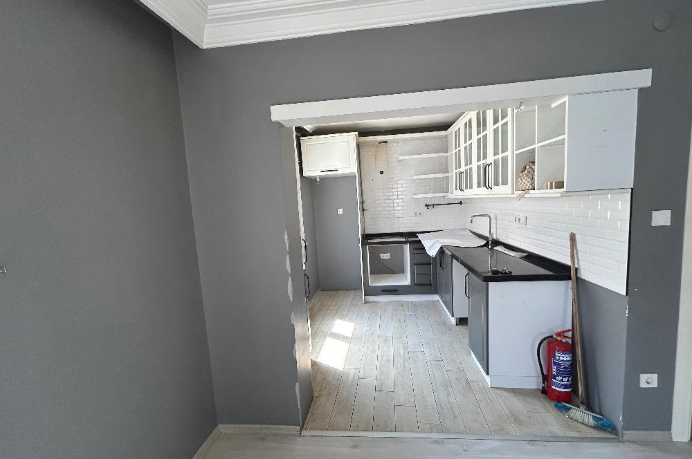 Ümraniye Atatürk Mh. 3+1 Balkonlu 100m2 Satılık Daire