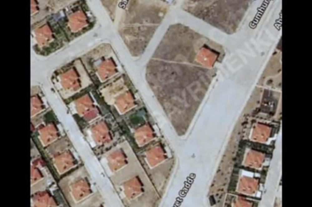 CENTURY21 PLUS'DAN AHMETPAŞA KASABASINDA EMSALSİZ KONUMDA ARSA