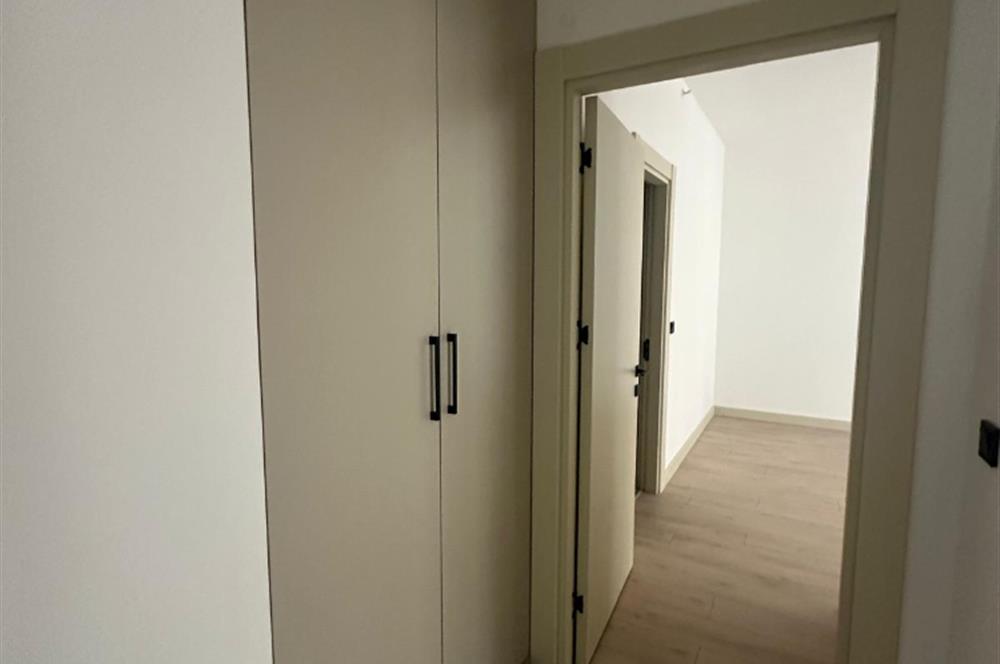 C21 ROOF'dan 19.ETAP'da KAPALI BALKONLU VESTİYERLİ 3+1 KİRALIK DAİRE