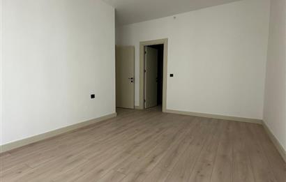 C21 ROOF'dan 19.ETAP'da KAPALI BALKONLU VESTİYERLİ 3+1 KİRALIK DAİRE