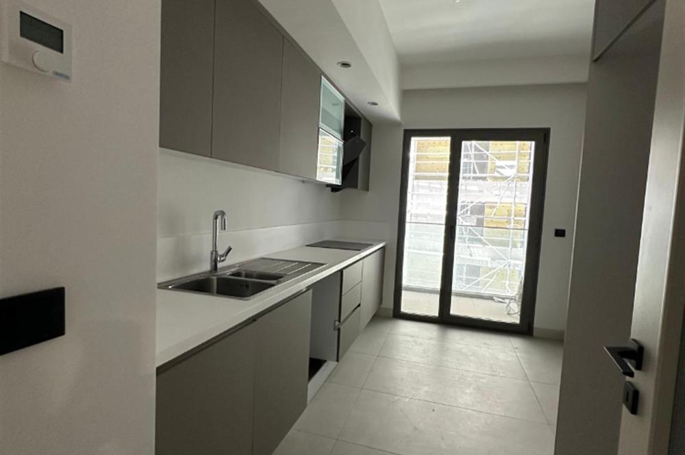 C21 ROOF'dan 19.ETAP'da KAPALI BALKONLU VESTİYERLİ 3+1 KİRALIK DAİRE