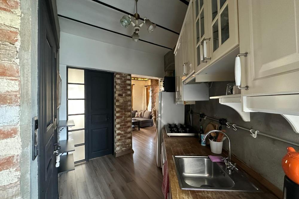 KUMBARACI YOKUŞU, KAPIKULU SOKAK’TA 1+1 KEYİFLİ DAİRE