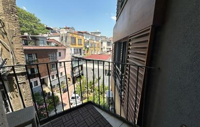 KUMBARACI YOKUŞU, KAPIKULU SOKAK’TA 1+1 KEYİFLİ DAİRE