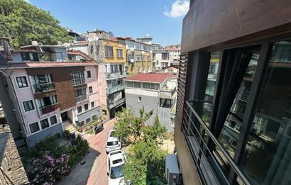 KUMBARACI YOKUŞU, KAPIKULU SOKAK’TA 1+1 KEYİFLİ DAİRE
