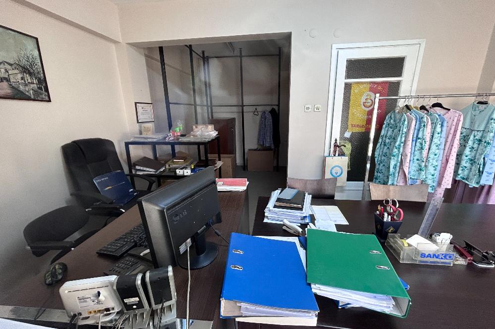 ŞİŞLİ DOLAPDERE CADDESİ ÜZERİNDE 1+1 ASANSÖRLÜ OFİS