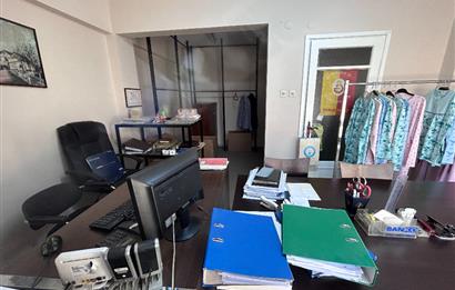 ŞİŞLİ DOLAPDERE CADDESİ ÜZERİNDE 1+1 ASANSÖRLÜ OFİS
