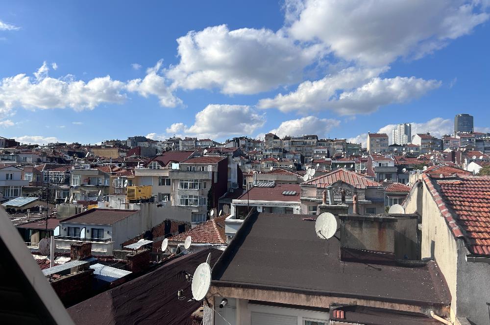 ŞİŞLİ DOLAPDERE CADDESİ ÜZERİNDE 1+1 ASANSÖRLÜ DAİRE