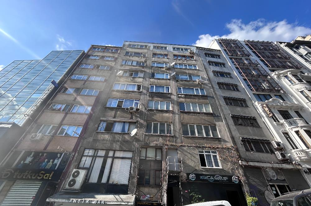 ŞİŞLİ DOLAPDERE CADDESİ ÜZERİNDE 1+1 ASANSÖRLÜ DAİRE
