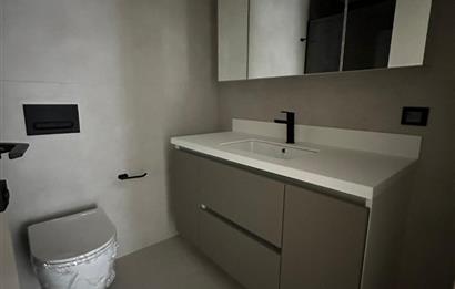 C21 ROOF'dan 19.ETAP'da KAPALI BALKONLU VESTİYERLİ 3+1 KİRALIK DAİRE