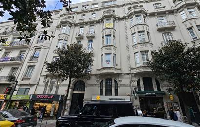 NİŞANTAŞI RUMELİ CADDESİ ÜZERİNDE KİRALIK BÜRO&OFİS