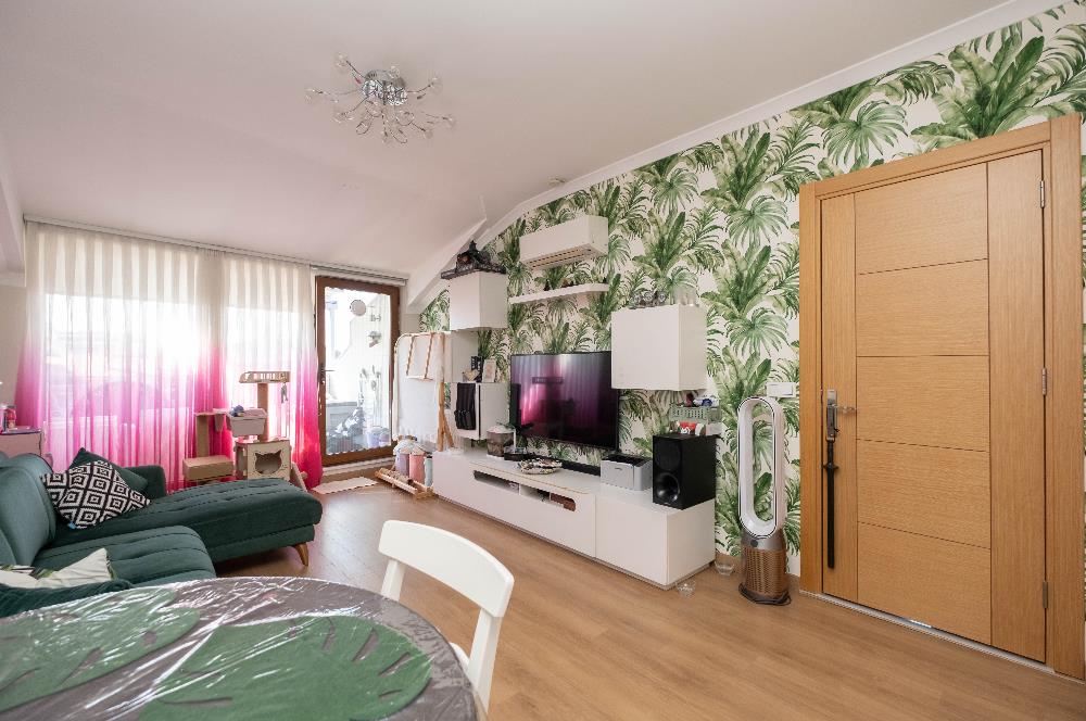 KÜÇÜKYALI'DA 3+2 150m2 NET TERASLI YENİ BAKIMLI DUBLEKS