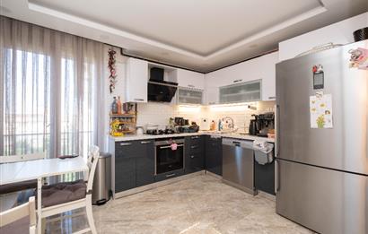 KÜÇÜKYALI'DA 3+2 150m2 NET TERASLI YENİ BAKIMLI DUBLEKS