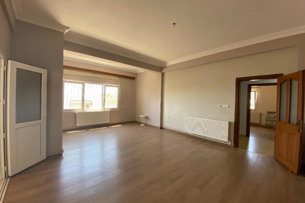 Bodrum Umurca’da Satılık Kısmi Deniz Manzaralı Geniş 2+1 Giriş Katı Daire