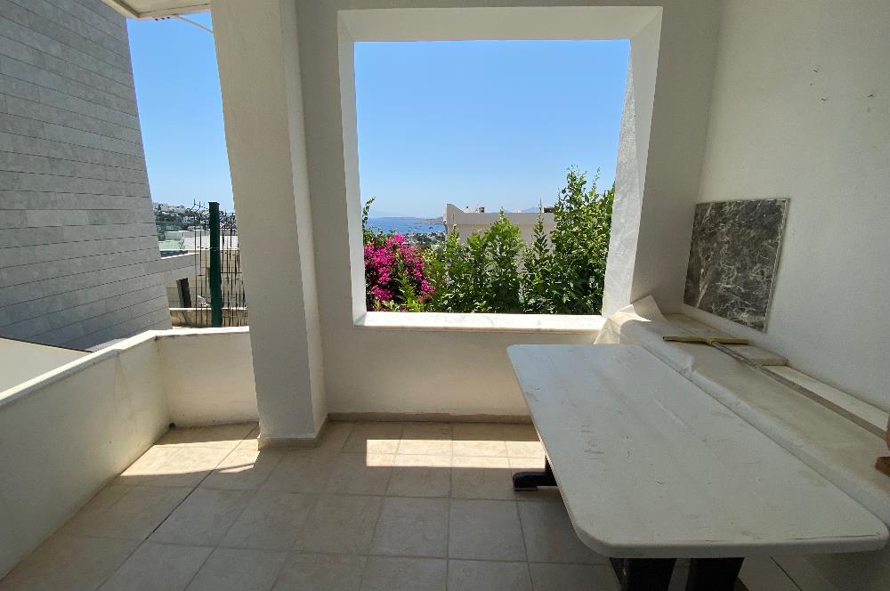 Bodrum Umurca’da Satılık Kısmi Deniz Manzaralı Geniş 2+1 Giriş Katı Daire