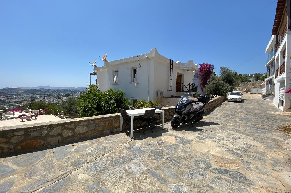 Bodrum Umurca’da Satılık Kısmi Deniz Manzaralı Geniş 2+1 Giriş Katı Daire