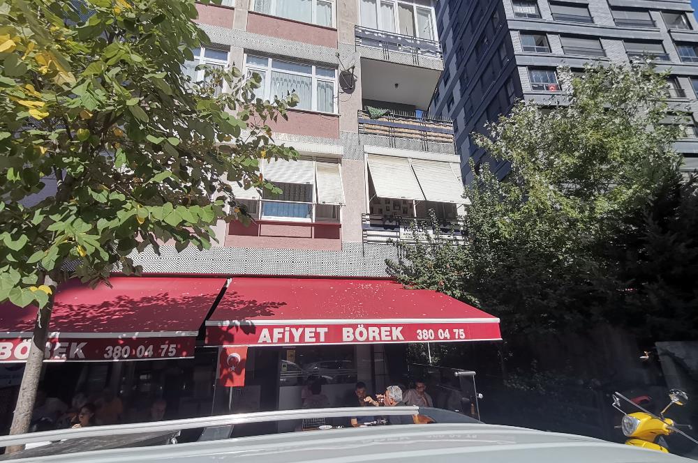 KAYASULTAN SOKAKTA GELECEĞE YATIRIM YAPMAK İSTEYENLERE FIRSAT