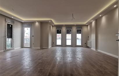 YEŞİLKÖY KİRALIK 4+1 SIFIR YENİ TESLİM BİNADA CENTURY21 SAHRADAN
