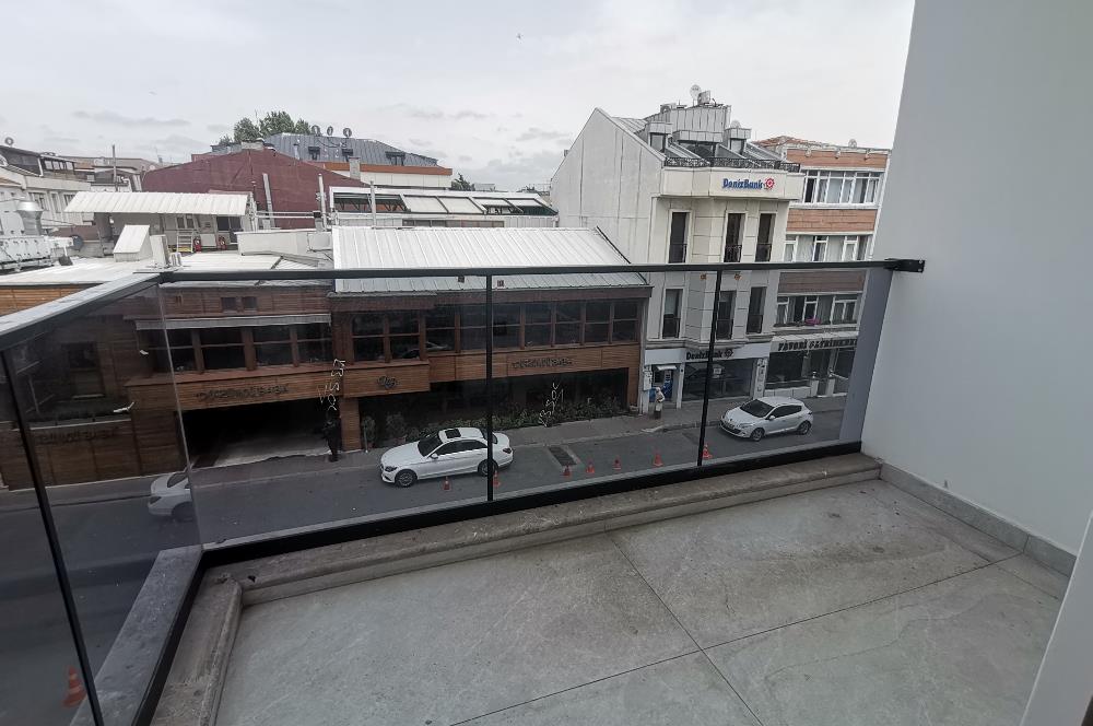 YEŞİLKÖY KİRALIK 4+1 SIFIR YENİ TESLİM BİNADA CENTURY21 SAHRADAN