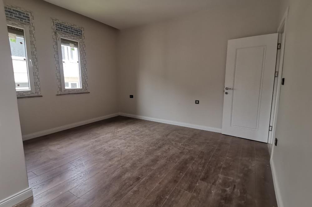 YEŞİLKÖY KİRALIK 4+1 SIFIR YENİ TESLİM BİNADA CENTURY21 SAHRADAN