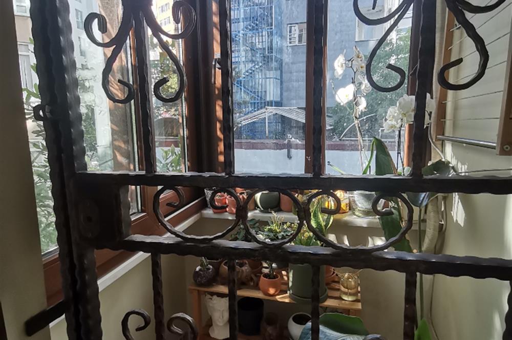 KOZYATAĞI ŞANLIER SOKAKTA KİRALIK 2+1 KOMBİLİ DAİRE