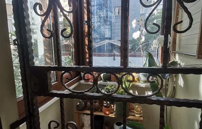 KOZYATAĞI ŞANLIER SOKAKTA KİRALIK 2+1 KOMBİLİ DAİRE