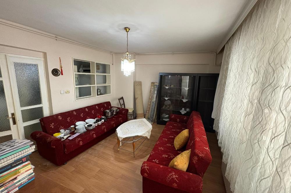 C21; Cius Lise Caddesinde Eşyalı Satılık Daire 3+1