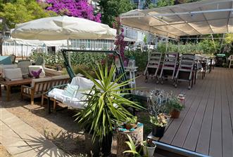 Büyükada' da 3 Daireli+ Hobi Bahçesi+ Restoran Yatırım Fırsatı